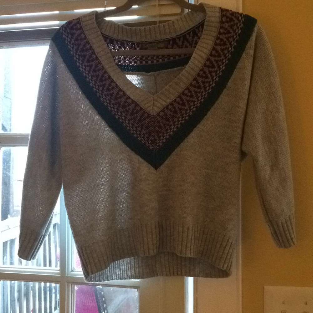 Cute vneck sweater
